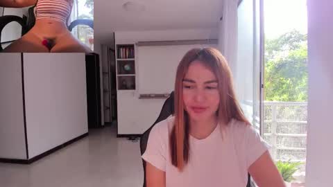 Jennyindependent model . online show from November 14, 1:10 pm