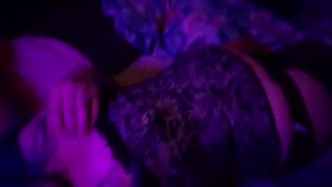 Snapshot of rainbowbright1887 chatting on December 16, 6:29 am rainbowbright1887 online show from December 16, 6:29 am