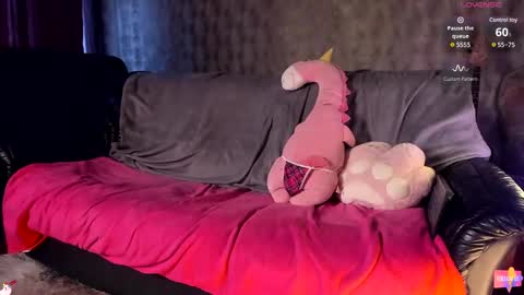 Snapshot of rainbowpony420 chatting on February 8, 5:51 am Joline and Alexa online show from February 8, 5:51 am