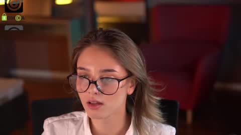 Snapshot of raisadoll chatting on October 20, 10:16 am Raisa online show from October 20, 10:16 am