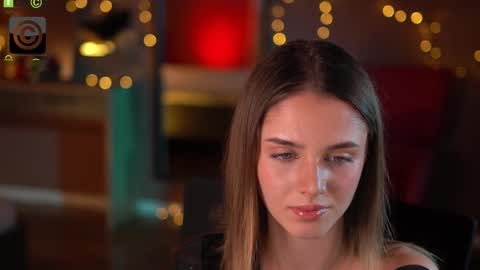 Snapshot of raisadoll chatting on December 21, 5:53 pm Raisa online show from December 21, 5:53 pm