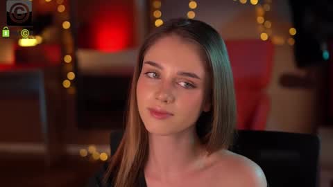 Snapshot of raisadoll chatting on January 11, 5:51 pm Raisa online show from January 11, 5:51 pm