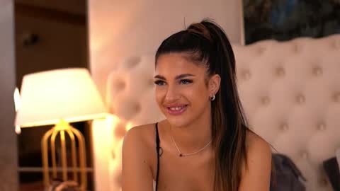 Raisa online show from February 18, 9:09 pm