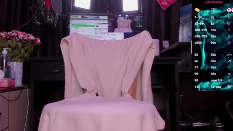 Laura online show from February 1, 3:38 am