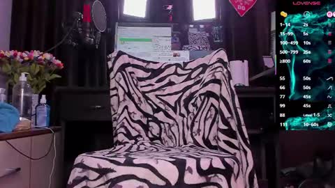 Snapshot of raissa_sky26 chatting on July 14, 3:00 am Laura online show from July 14, 3:00 am