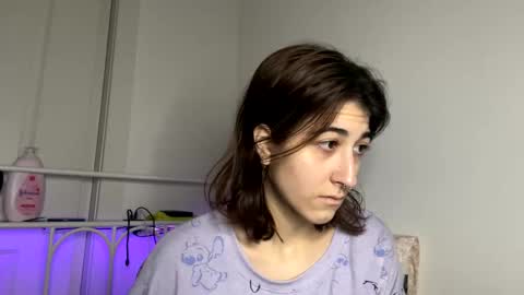 Snapshot of raiyvyn chatting on February 14, 2:50 am Ray Ray online show from February 14, 2:50 am