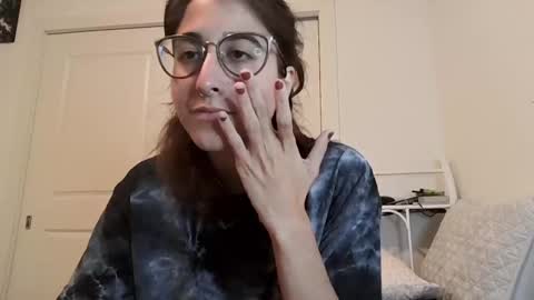 Snapshot of raiyvyn chatting on September 19, 4:14 am Ray Ray online show from September 19, 4:14 am