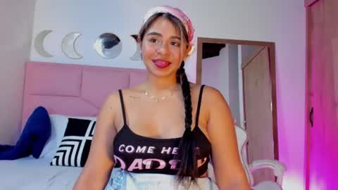 Snapshot of rajjnar_nina chatting on August 9, 12:56 am Nina online show from August 9, 12:56 am
