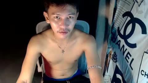 Snapshot of ralfhuge24 chatting on July 7, 2:21 pm ralfhuge24 online show from July 7, 2:21 pm