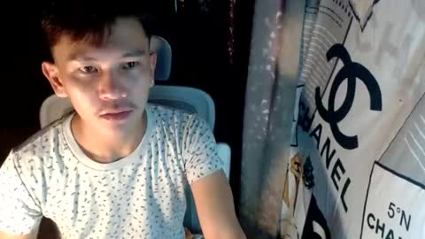 Snapshot of ralfhuge24 chatting on July 21, 4:48 am ralfhuge24 online show from July 21, 4:48 am