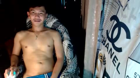 Snapshot of ralfhuge24 chatting on July 22, 4:59 am ralfhuge24 online show from July 22, 4:59 am