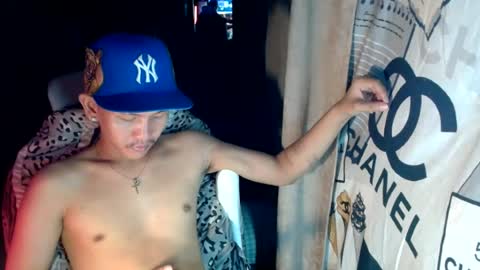 Snapshot of ralfhuge24 chatting on July 28, 4:05 pm ralfhuge24 online show from July 28, 4:05 pm