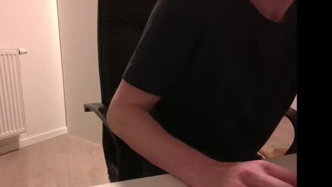 Snapshot of raltezar chatting on March 24, 10:15 pm raltezar online show from March 24, 10:15 pm