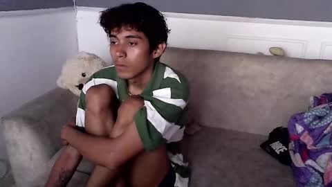 Snapshot of rami_hot0 chatting on October 12, 1:21 pm rami_hot0 online show from October 12, 1:21 pm