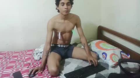 Snapshot of rami_hot0 chatting on January 11, 8:47 pm rami_hot0 online show from January 11, 8:47 pm