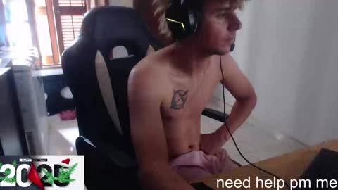 Snapshot of ramisexyloveyou chatting on January 5, 6:24 pm Ramiro online show from January 5, 6:24 pm