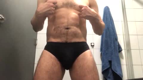 Snapshot of ramix95 chatting on February 22, 8:20 pm ramix95 online show from February 22, 8:20 pm