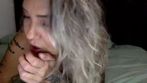 Snapshot of ramjetkel chatting on October 13, 2:11 am Mamakel online show from October 13, 2:11 am