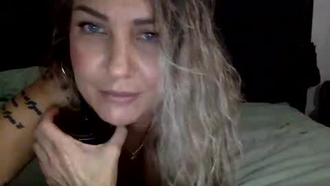 Snapshot of ramjetkel chatting on October 23, 2:11 am Mamakel online show from October 23, 2:11 am