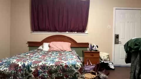 Snapshot of ramonaquinn chatting on November 24, 6:51 pm RAMONA Q online show from November 24, 6:51 pm