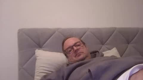 Snapshot of ramses1234567 chatting on December 8, 1:02 am ramses1234567 online show from December 8, 1:02 am