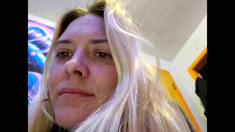 Snapshot of randcandy77 chatting on February 15, 4:23 pm Randcandy77 online show from February 15, 4:23 pm