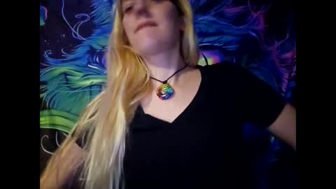 Snapshot of randcandy77 chatting on February 16, 4:31 am Randcandy77 online show from February 16, 4:31 am