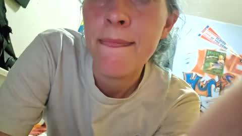 Snapshot of randcandy77 chatting on October 2, 8:32 am Randcandy77 online show from October 2, 8:32 am