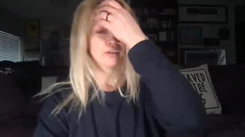 Snapshot of randiigirl69 chatting on February 19, 3:27 pm Randii online show from February 19, 3:27 pm