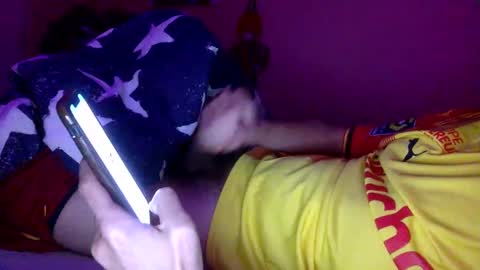 Snapshot of randobad12 chatting on December 2, 10:56 pm randobad12 online show from December 2, 10:56 pm