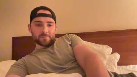 Snapshot of randomdude5950 chatting on December 4, 5:16 am randomdude5950 online show from December 4, 5:16 am