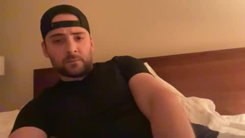 Snapshot of randomdude5950 chatting on December 1, 1:21 am randomdude5950 online show from December 1, 1:21 am