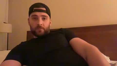 Snapshot of randomdude5950 chatting on February 20, 6:19 am randomdude5950 online show from February 20, 6:19 am