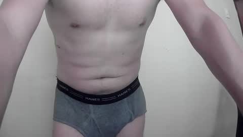 Snapshot of randomzombie chatting on March 28, 4:17 pm randomzombie online show from March 28, 4:17 pm