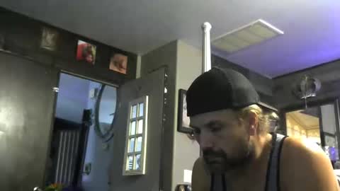 Snapshot of randybater8in chatting on November 3, 6:14 am Randy8inbater online show from November 3, 6:14 am