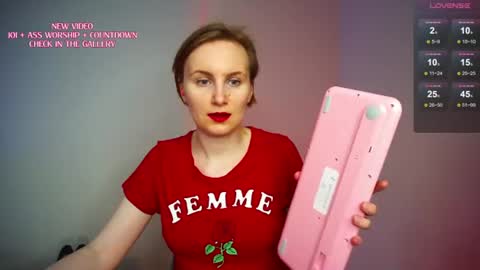 Snapshot of randycherry chatting on July 19, 4:44 pm Cherry Miss Cherry online show from July 19, 4:44 pm