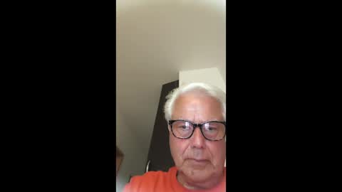 Snapshot of randythompson48 chatting on June 6, 5:17 pm Silver Stallion TwitterRandyth53496071 and ladyenglishxxx online show from June 6, 5:17 pm