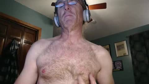 Snapshot of ranger510 chatting on December 1, 10:53 pm Ranger510 online show from December 1, 10:53 pm