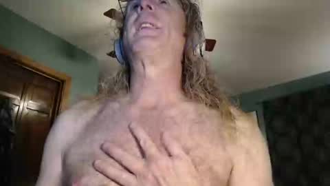 Snapshot of ranger510 chatting on December 12, 3:54 am Ranger510 online show from December 12, 3:54 am