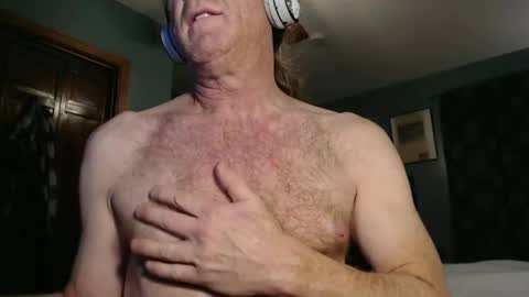 Snapshot of ranger510 chatting on January 19, 1:43 am Ranger510 online show from January 19, 1:43 am