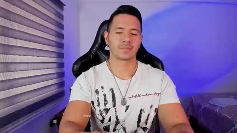 Snapshot of ransoj chatting on November 20, 2:50 pm Jonas online show from November 20, 2:50 pm