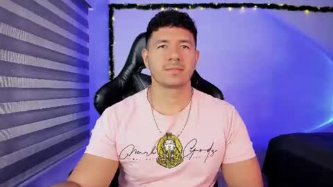Snapshot of ransoj chatting on July 17, 12:23 pm Jonas online show from July 17, 12:23 pm