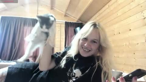 Rapunzel online show from September 26, 1:37 pm