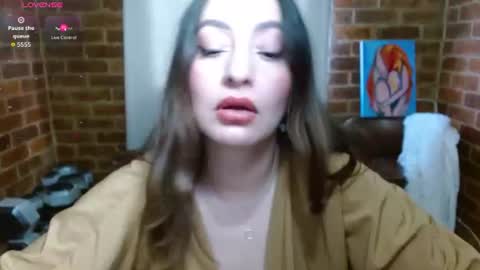 Raquel online show from July 31, 11:20 am