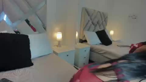 Snapshot of raquel_moore chatting on March 12, 8:41 am Raquel Moore online show from March 12, 8:41 am