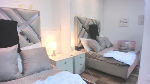 Snapshot of raquel_moore chatting on September 17, 11:45 am Raquel Moore online show from September 17, 11:45 am