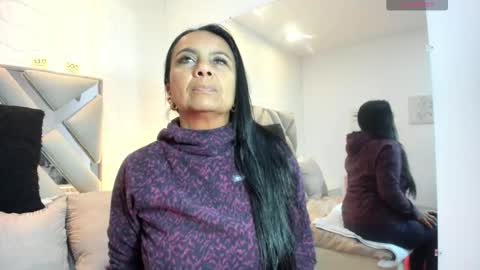 Snapshot of raquel_moore chatting on September 19, 11:11 am Raquel Moore online show from September 19, 11:11 am