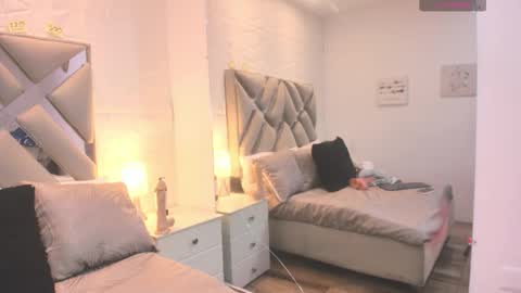 Snapshot of raquel_moore chatting on October 3, 12:51 am Raquel Moore online show from October 3, 12:51 am