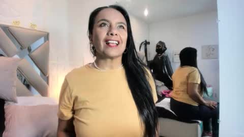 Snapshot of raquel_moore chatting on November 7, 11:54 am Raquel Moore online show from November 7, 11:54 am