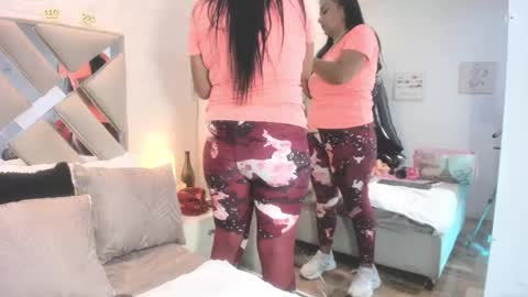 Snapshot of raquel_moore chatting on November 13, 11:42 am Raquel Moore online show from November 13, 11:42 am